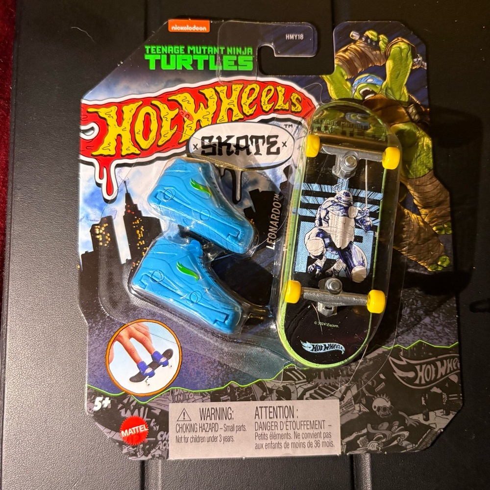 Teenage Mutant Ninja Turtles Skate Toy - Blue and Yellow